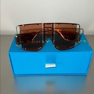 Fenty Beauty Brown Sunglasses